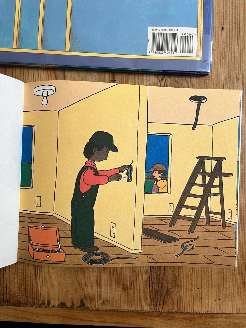Set/2 Simple Construction Books Illustrated for Children HC How To Build A House